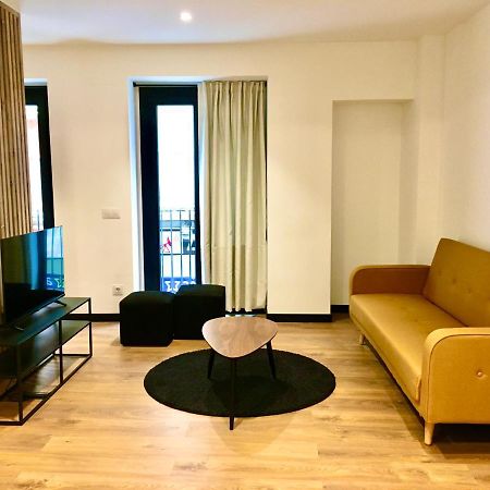Loft De Diseno Con Balcon Lägenhet Figueres  Exteriör bild