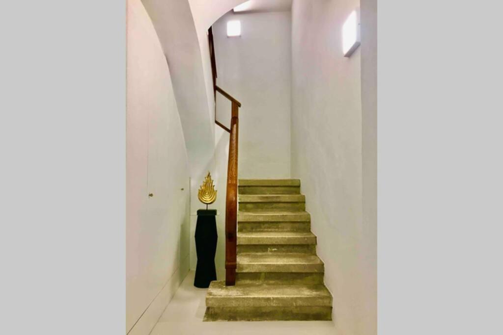 Loft De Diseno Con Balcon Lägenhet Figueres  Exteriör bild